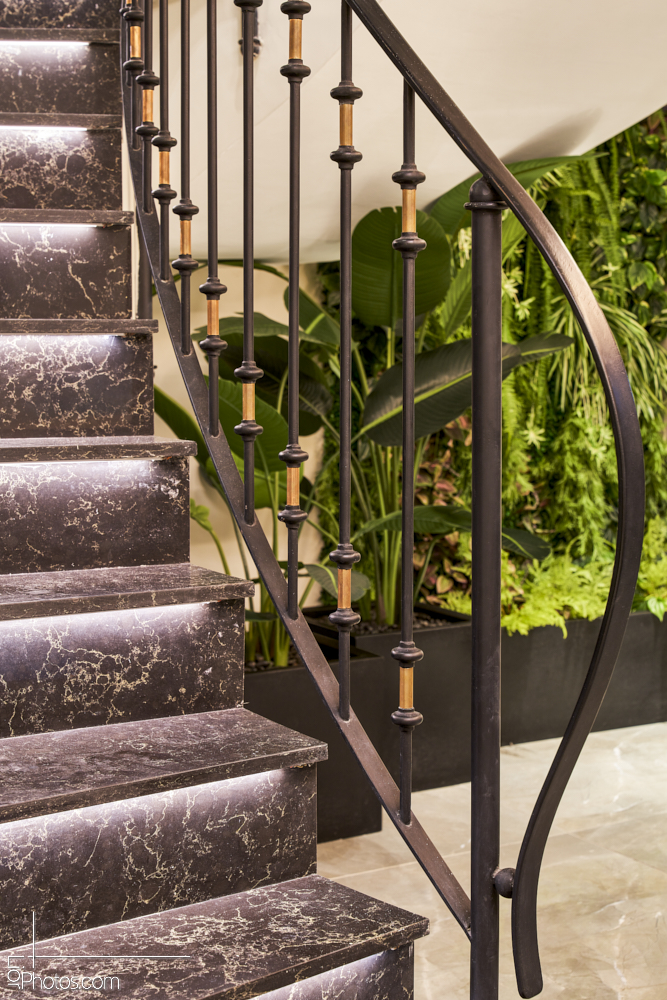 נהר תאורה מובילים בפרופילי תאורה