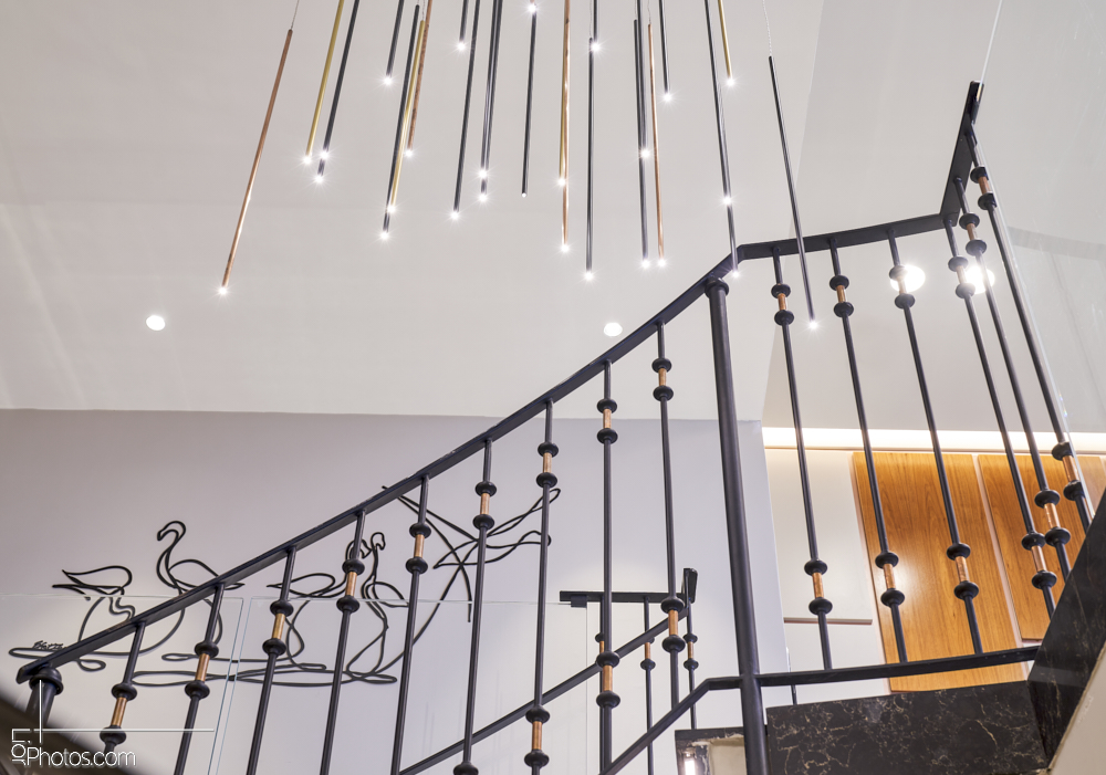 נהר תאורה מובילים בפרופילי תאורה