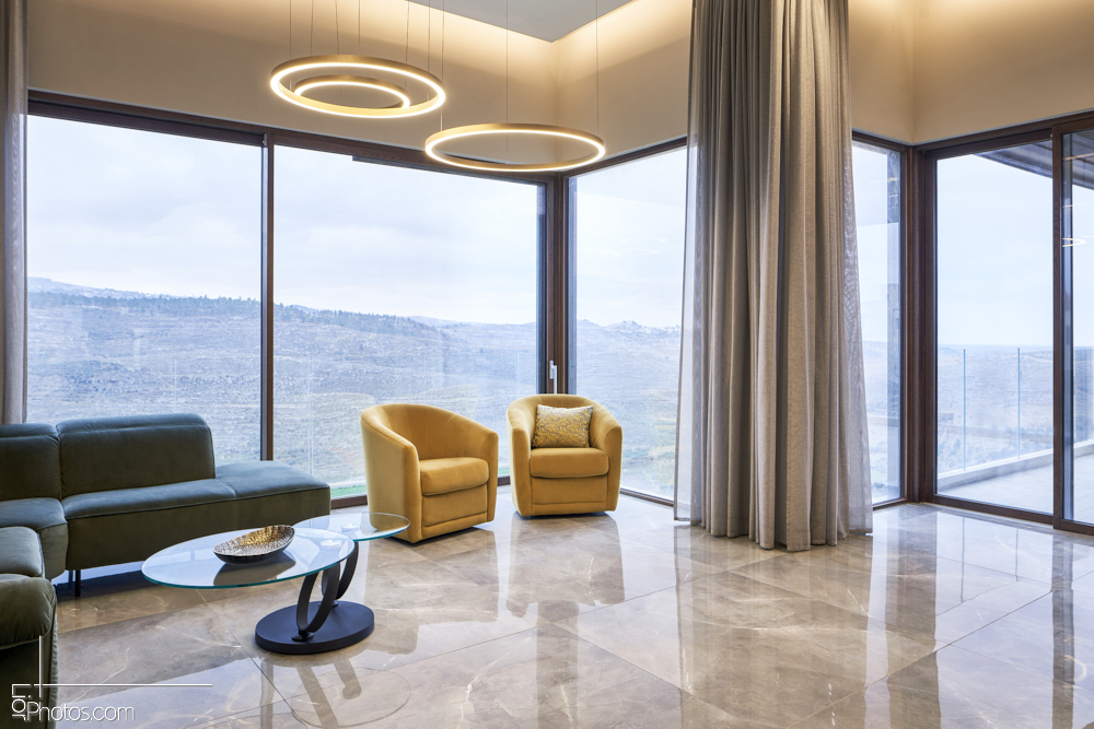 נהר תאורה מובילים בפרופילי תאורה